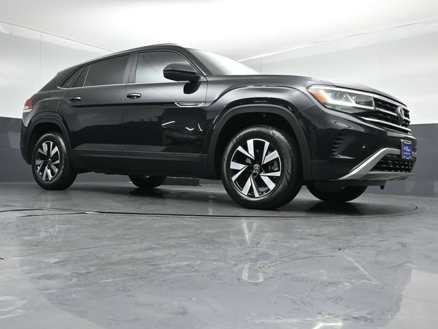 Used 2022 Volkswagen Atlas Cross Sport SE AWD/4WD image 35