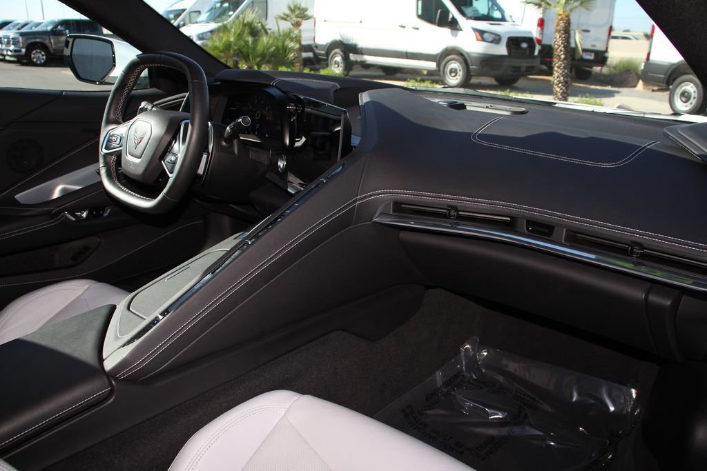 Used 2020 Chevrolet Corvette Stingray Coupe w/ 1LT image 23