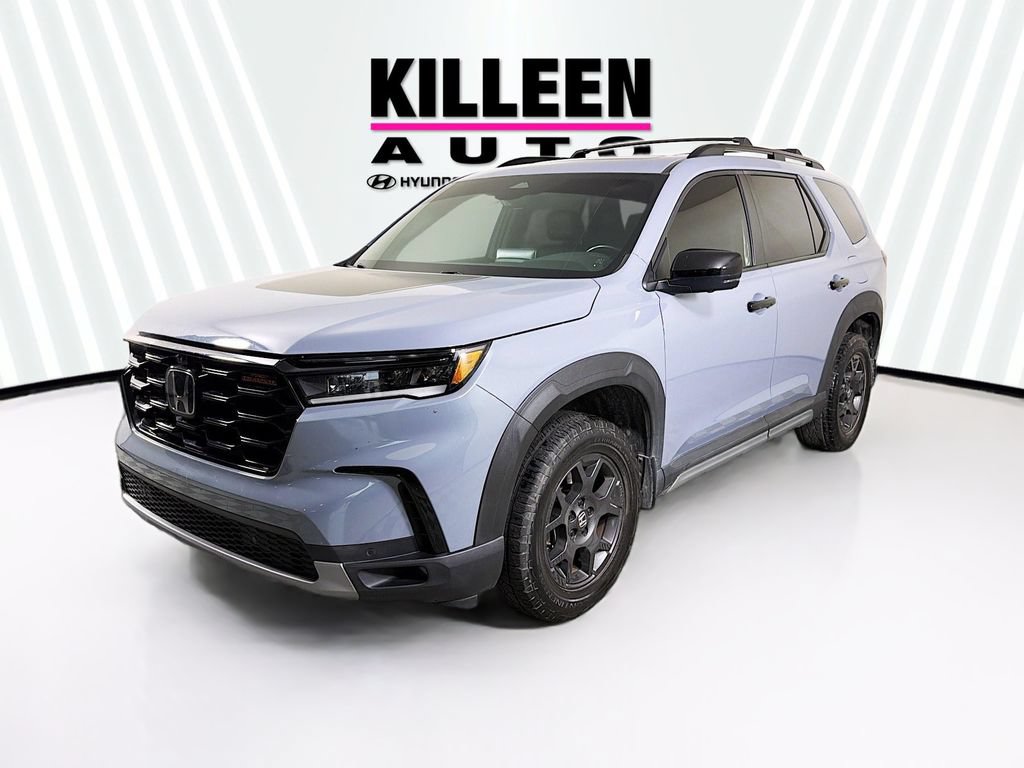 Used 2023 Honda Pilot TrailSport image 3