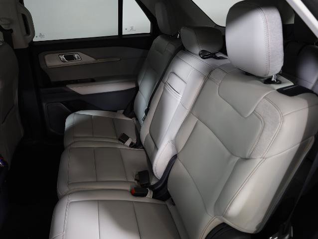 Certified 2025 Ford Explorer Active w/ Active Comfort Package image 13