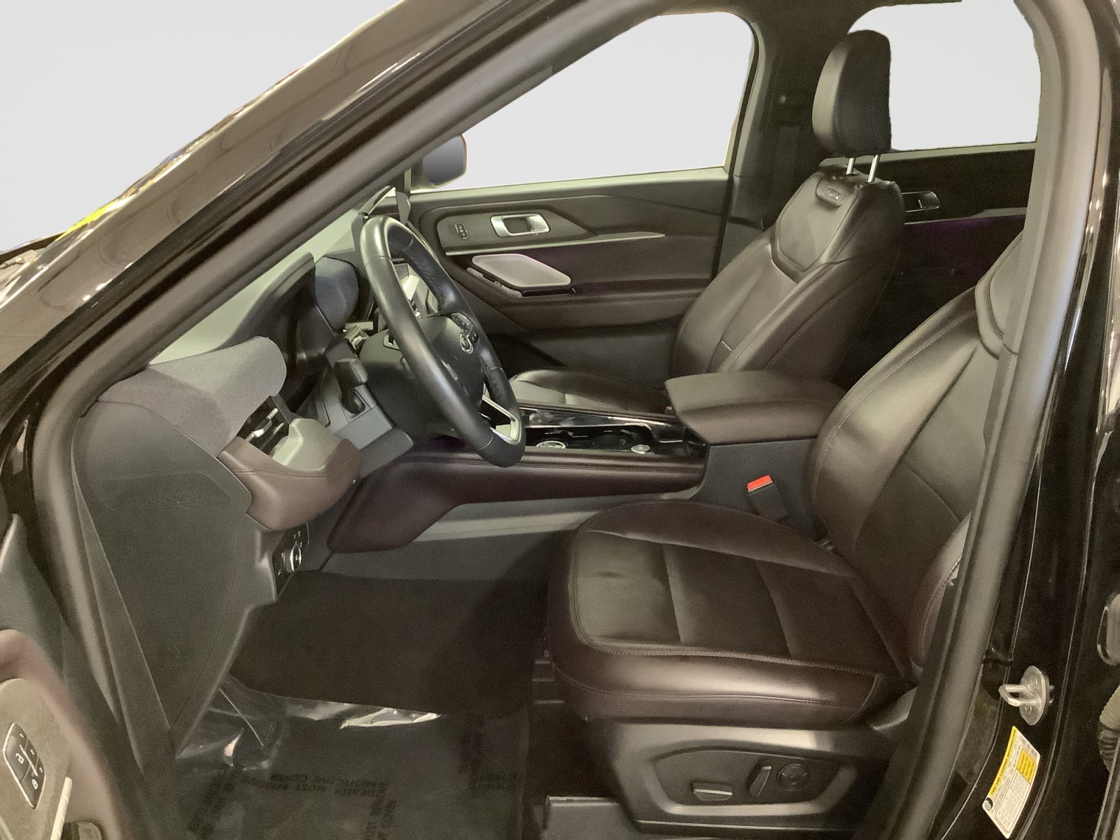 Certified 2026 Ford Explorer Platinum AWD/4WD image 9