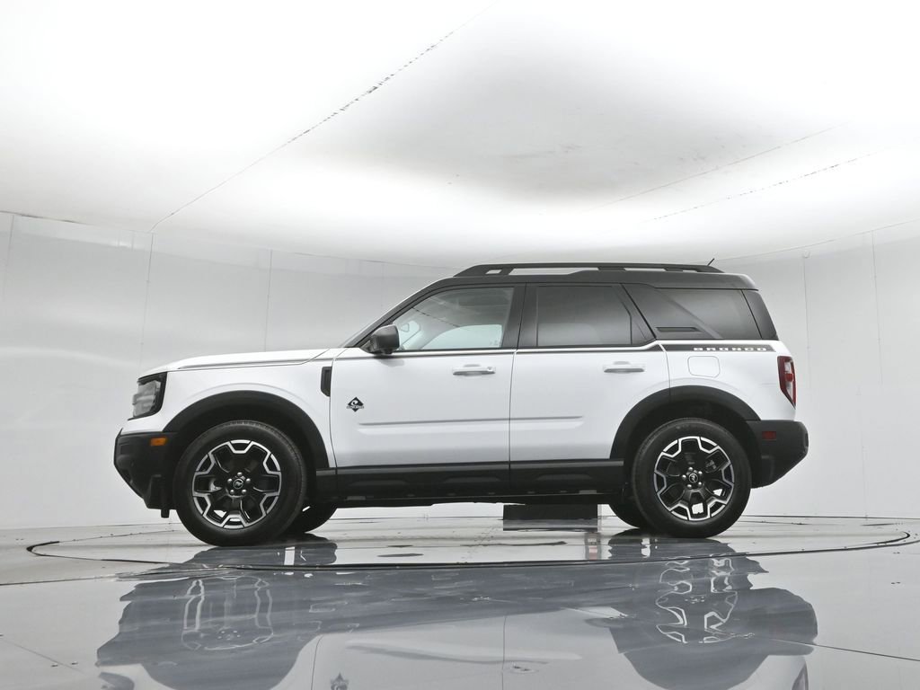 Certified 2025 Ford Bronco Sport Outer Banks w/ Outer Banks Tech Package+ AWD/4WD image 8