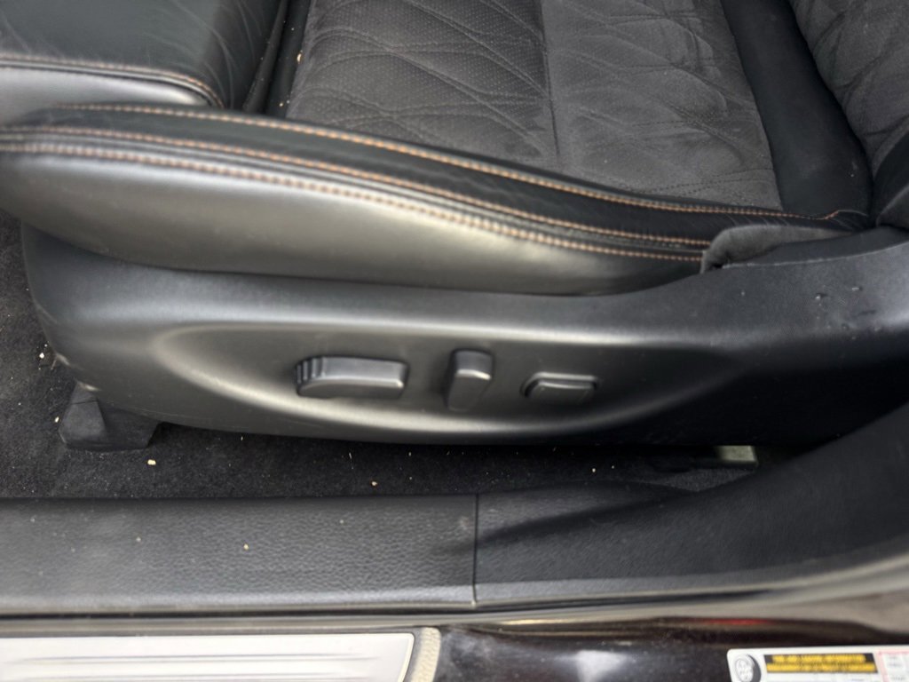 Used 2021 Nissan Maxima SR w/ Sport Mat Group image 11