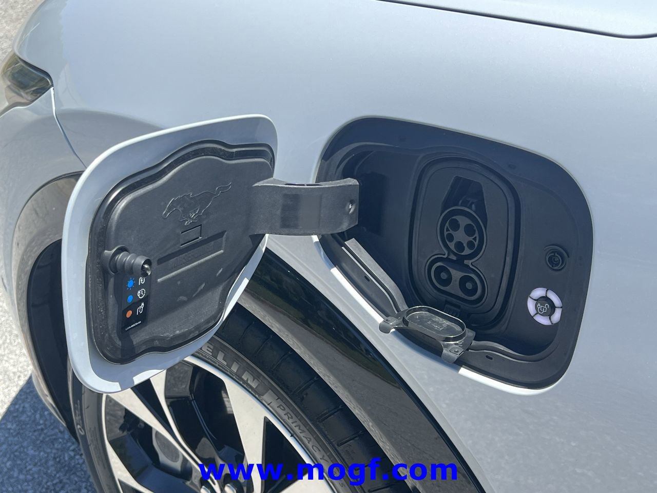 Certified 2023 Ford Mustang Mach-E Premium AWD/4WD image 31