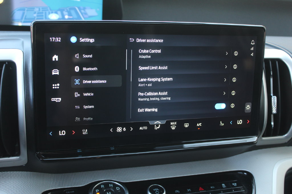 Certified 2025 Ford Expedition Active RWD image 34