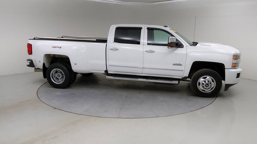 Used 2017 Chevrolet Silverado 3500 High Country image 11