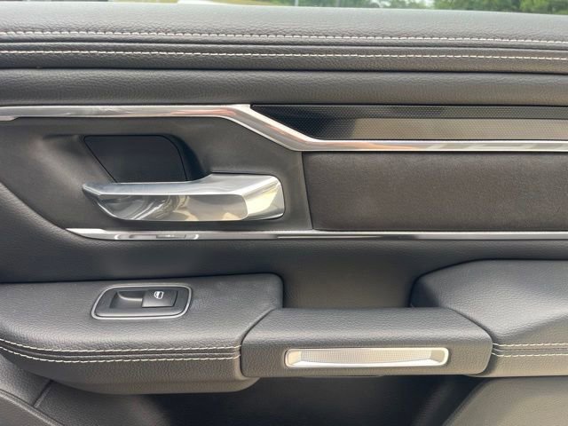 Used 2022 RAM 1500 Laramie AWD/4WD image 34
