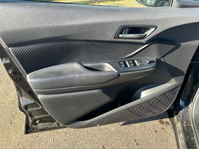 Used 2019 Toyota C-HR LE FWD image 17