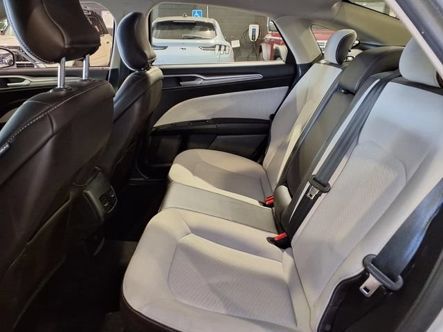 Certified 2019 Ford Fusion SE w/ Equipment Group 151A FWD image 22