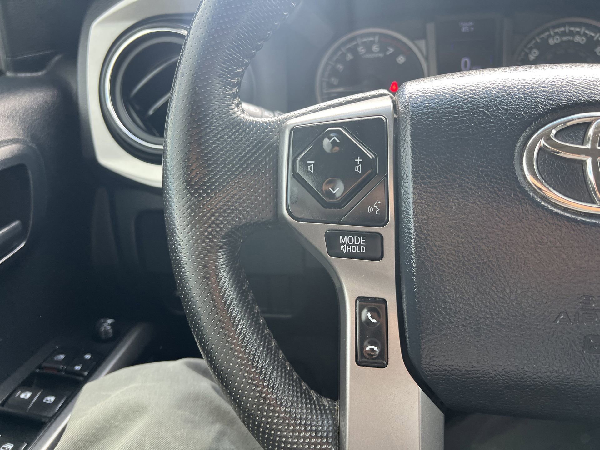 Used 2020 Toyota Tacoma 4x4 Double Cab image 15