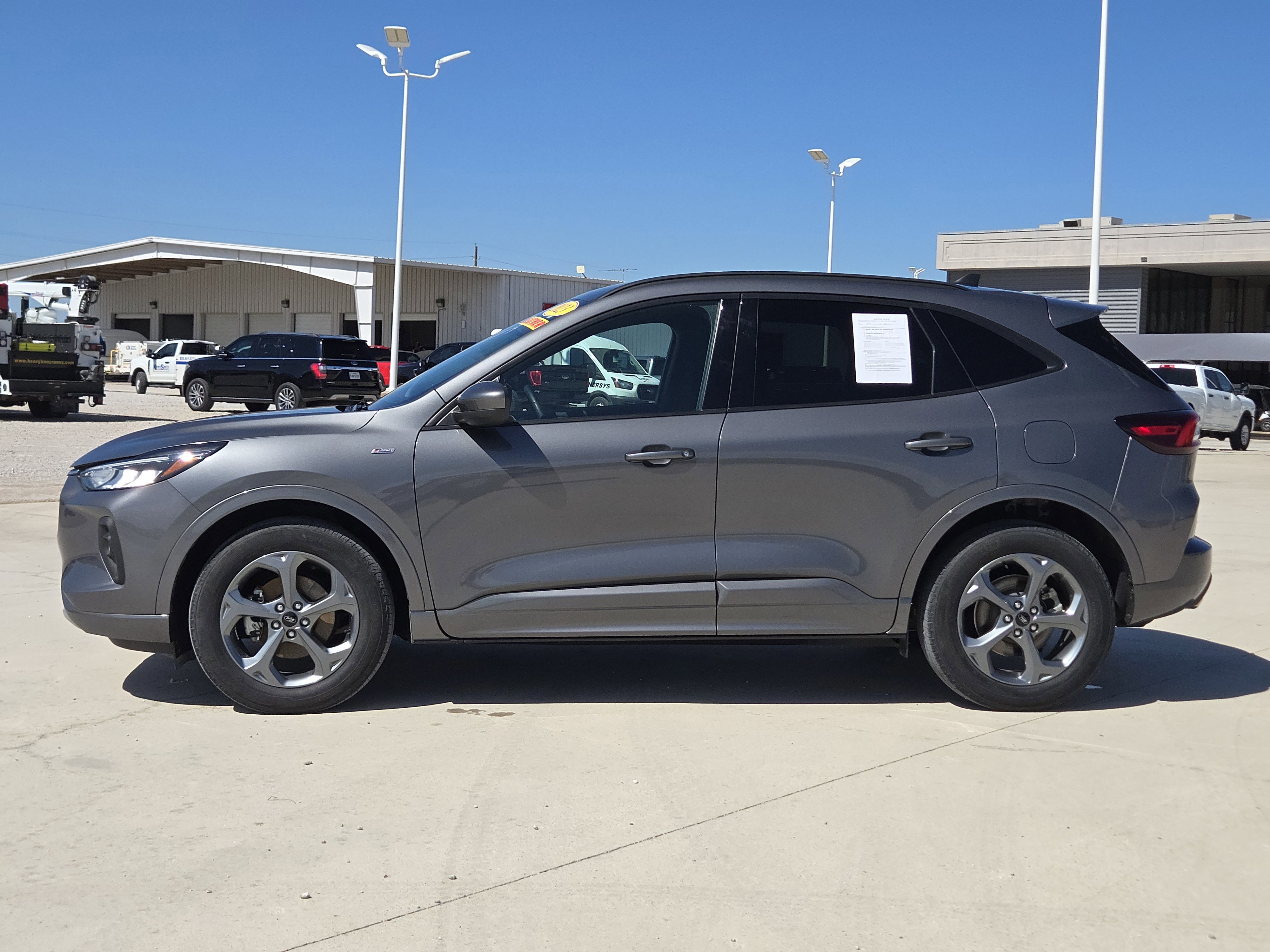 Certified 2023 Ford Escape ST-Line Select image 2