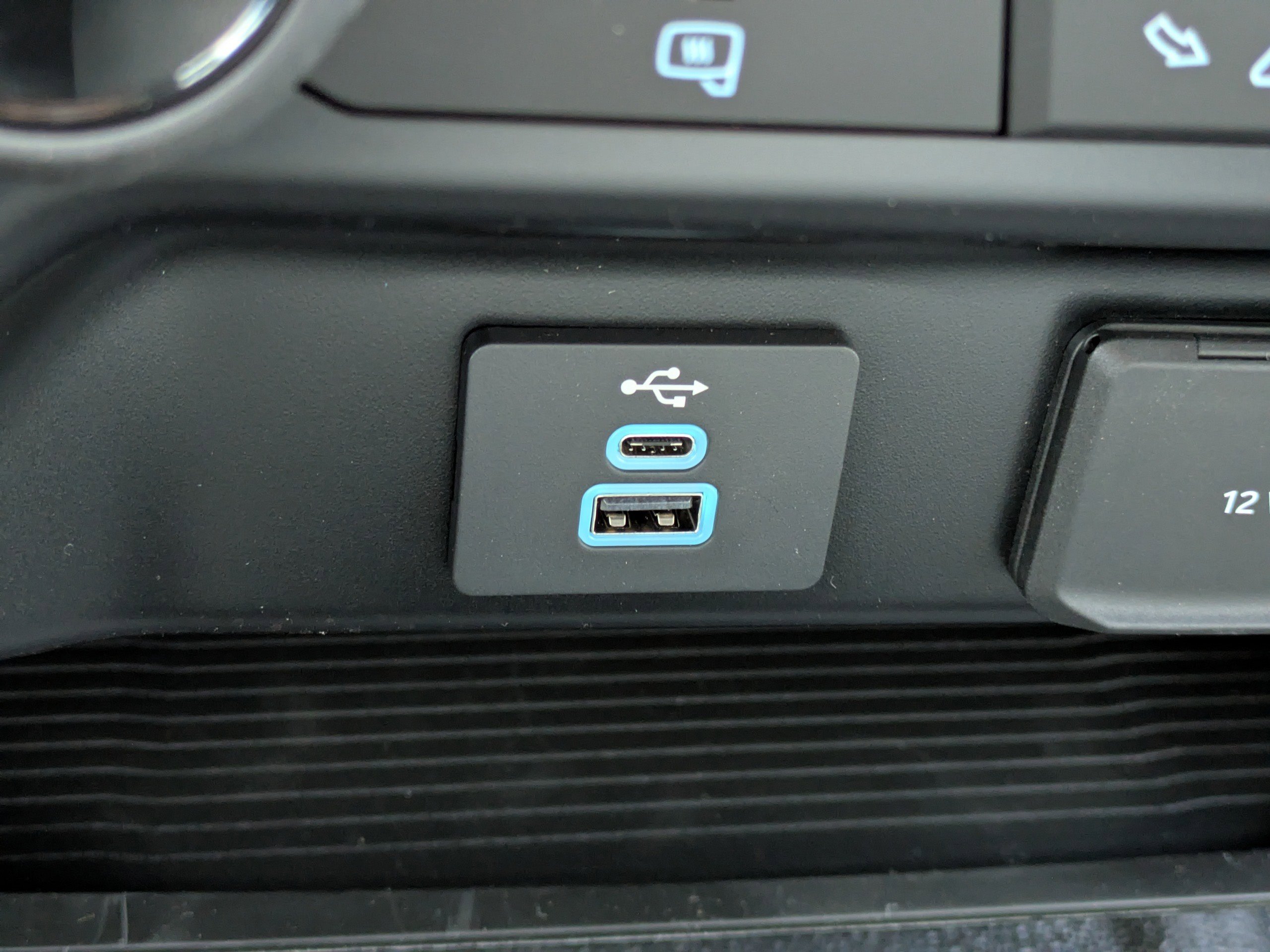 Certified 2024 Ford F550 4x4 Regular Cab Super Duty image 23