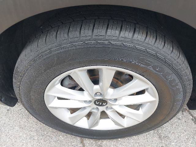 Used 2019 Kia Sorento AWD image 14
