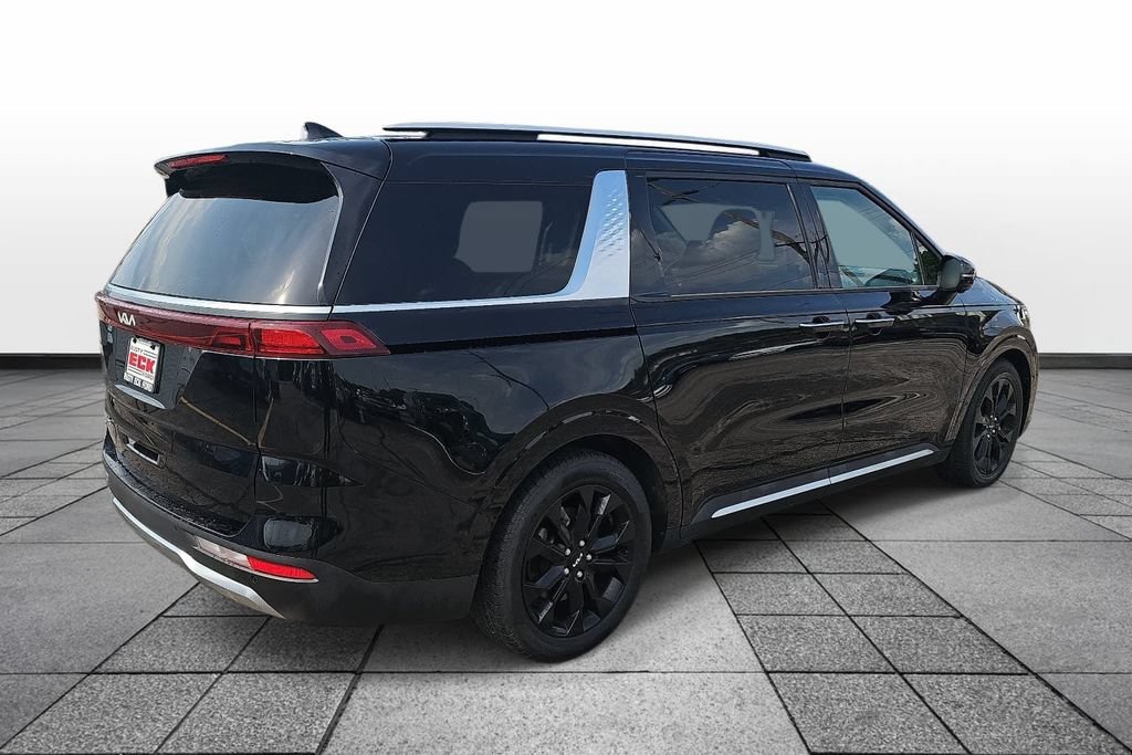 Used 2022 Kia Carnival SX FWD image 5