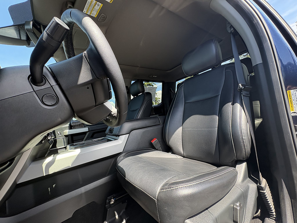 Certified 2019 Ford F250 Lariat w/ Lariat Ultimate Package AWD/4WD image 18