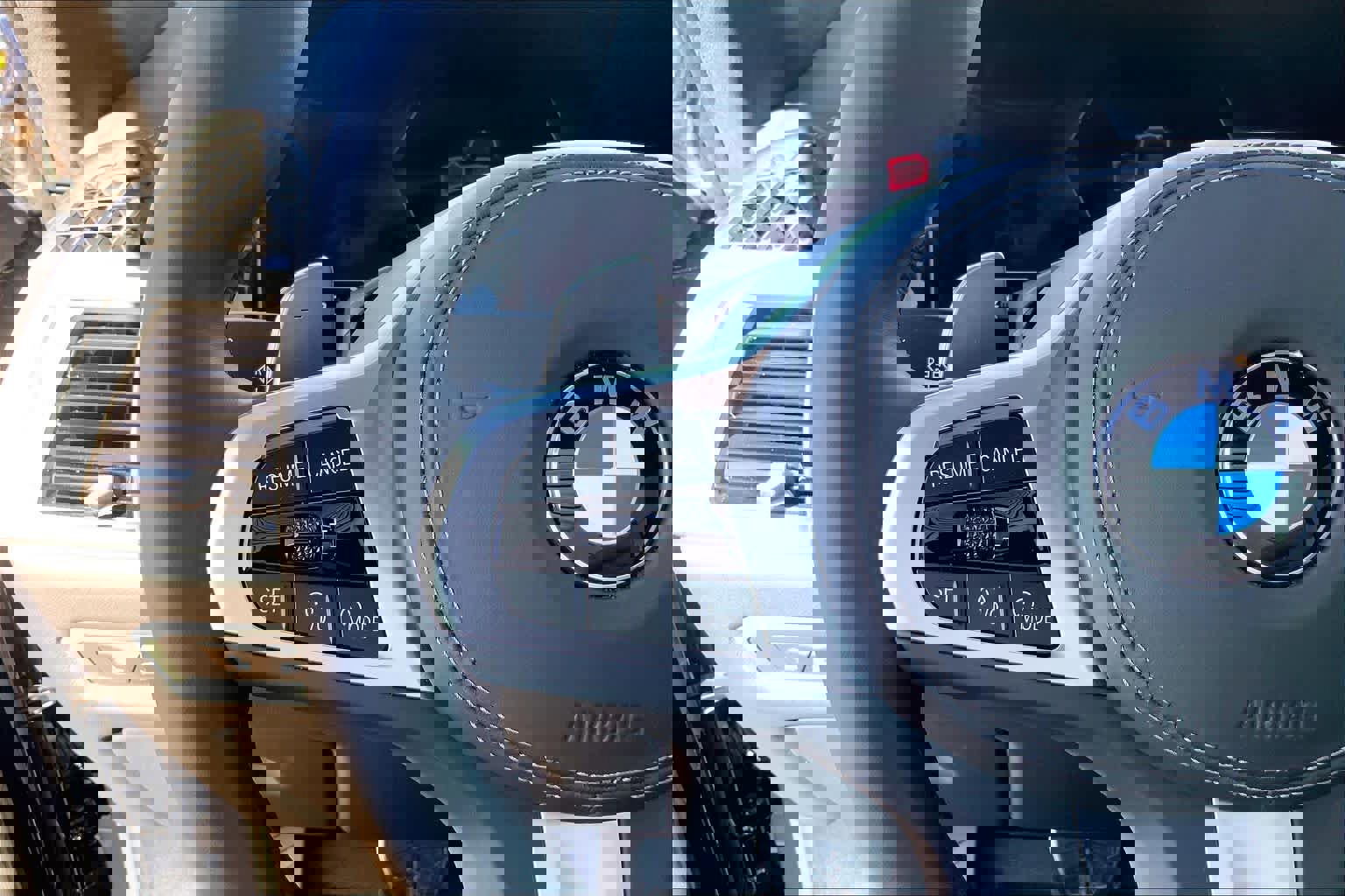 Used 2025 BMW X7 xDrive40i w/ Executive Package image 23