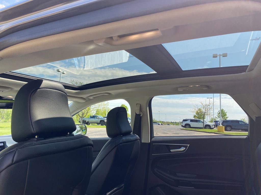 Certified 2024 Ford Edge Titanium AWD/4WD image 22