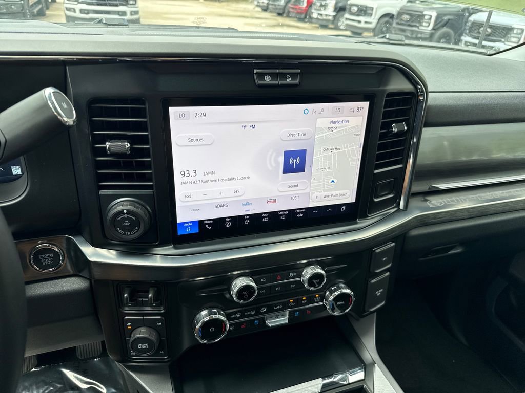 Certified 2025 Ford F250 Lariat w/ Lariat Ultimate Package AWD/4WD image 21