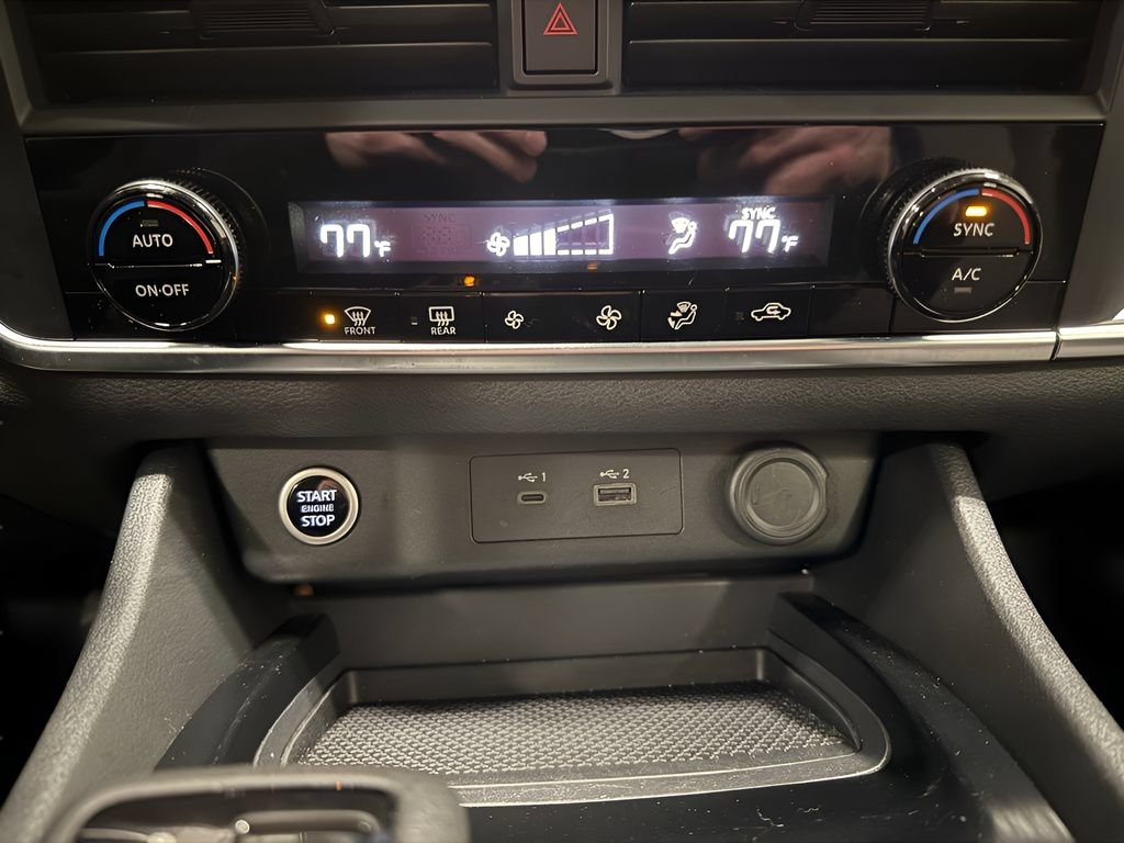 Used 2023 Nissan Rogue SV AWD/4WD image 24