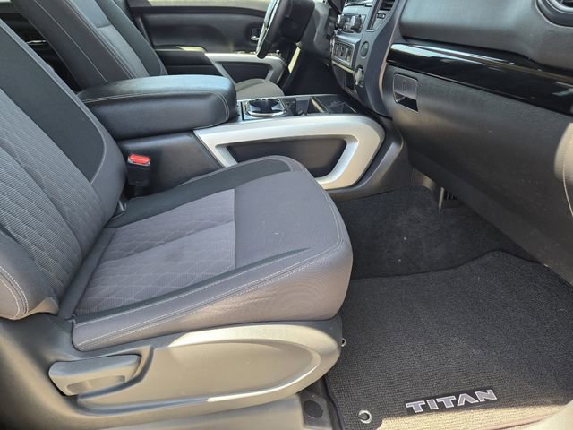 Used 2024 Nissan Titan SV w/ SV Convenience Package RWD image 13
