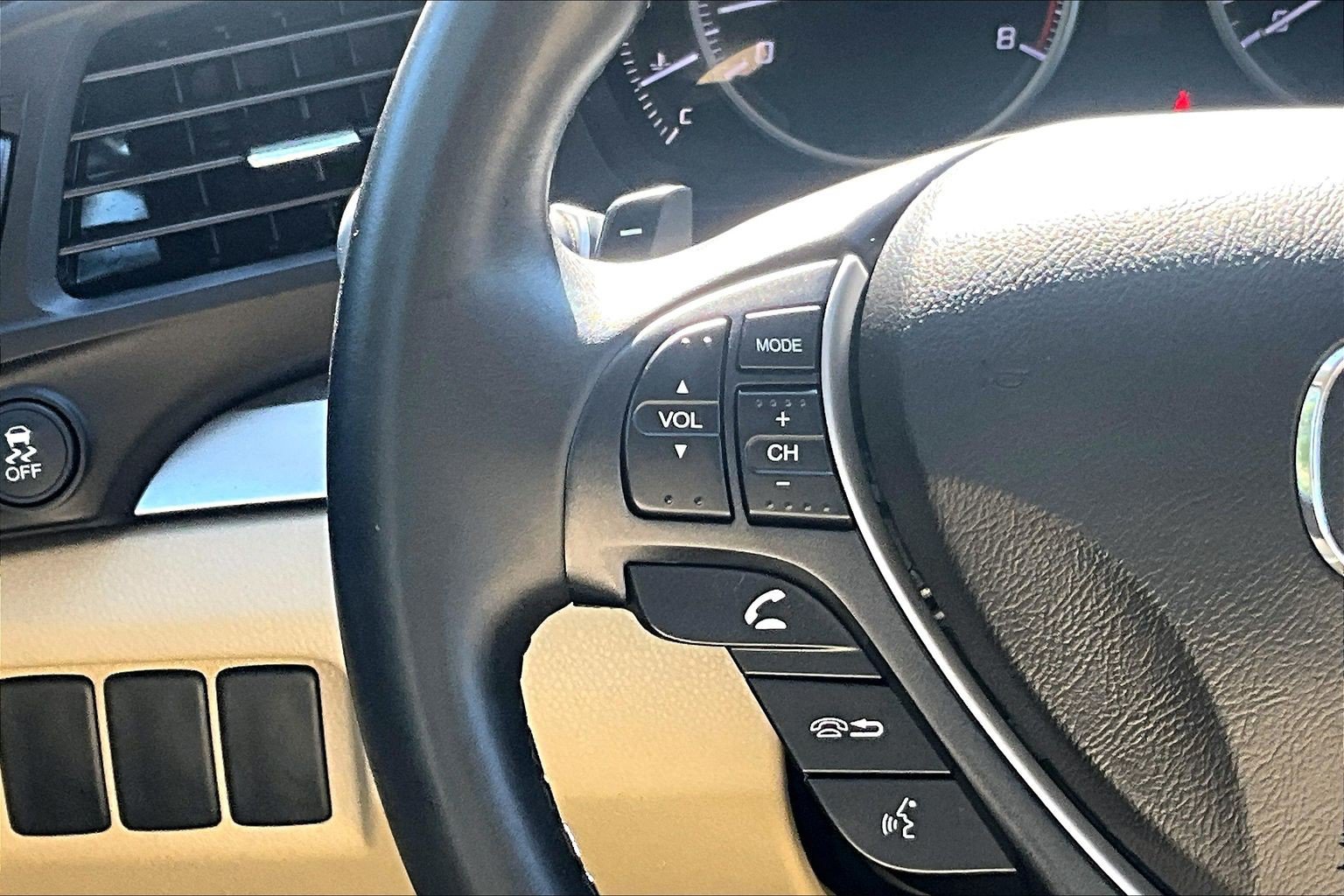 Used 2017 Acura ILX FWD image 23