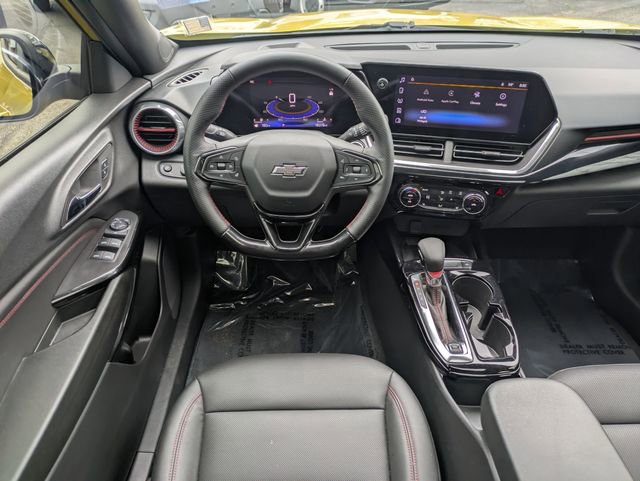 Used 2024 Chevrolet Trax RS w/ Sunroof Package image 14