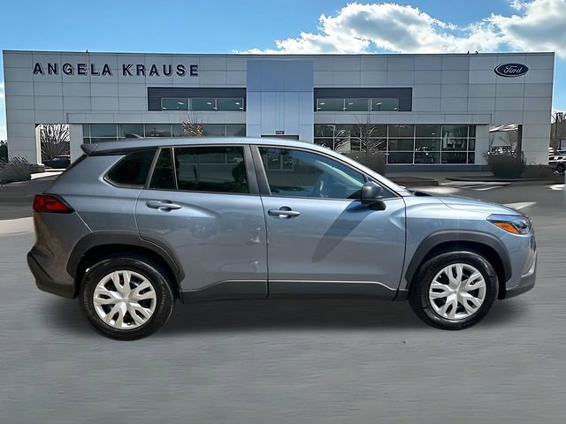 Used 2023 Toyota Corolla Cross L FWD image 9