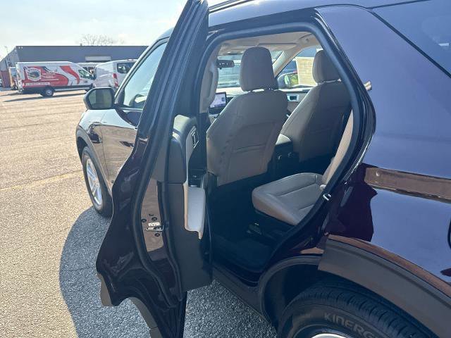 Certified 2023 Ford Explorer XLT w/ Equipment Group 202A image 10