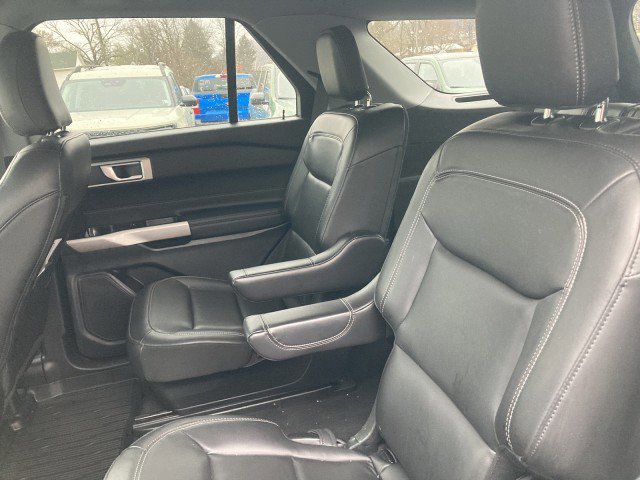 Certified 2022 Ford Explorer XLT w/ Equipment Group 202A image 14