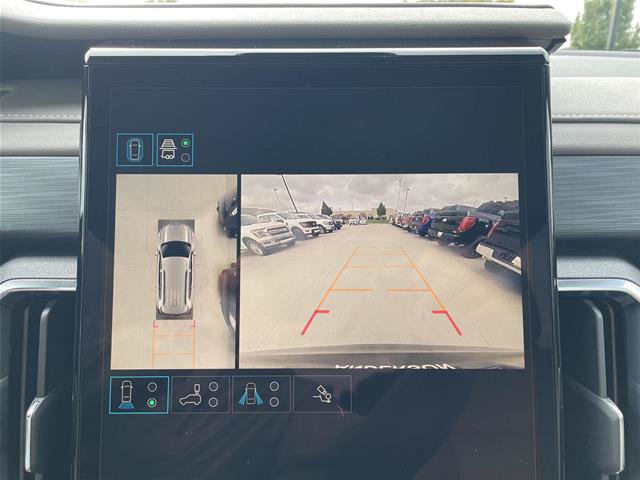 Used 2026 GMC Acadia Elevation w/ Elevation Premium Package FWD image 24