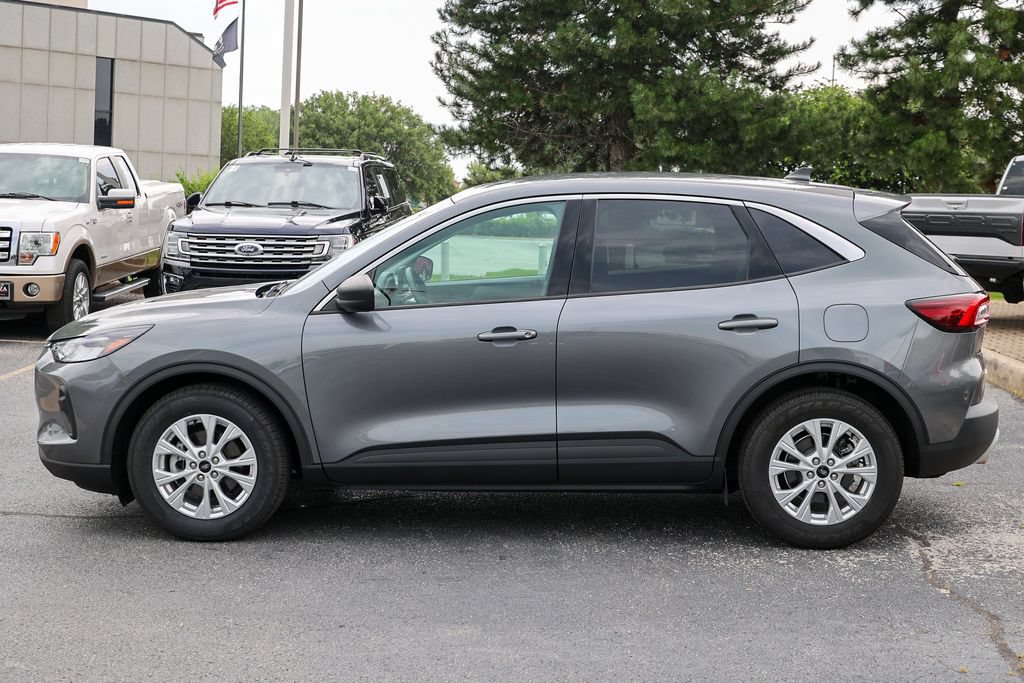 Certified 2023 Ford Escape Active w/ Cold Weather Package FWD image 31