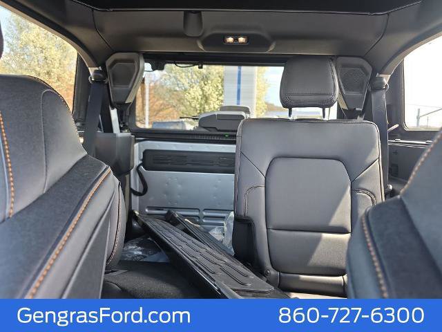 Certified 2024 Ford Bronco Badlands w/ Sasquatch Package image 18