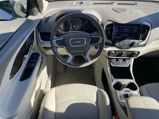 Used 2020 GMC Terrain Denali w/ Denali Premium Package image 13