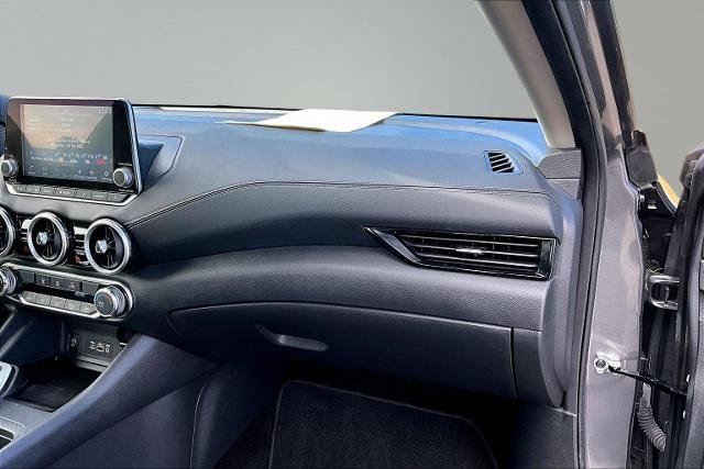 Used 2024 Nissan Sentra SV FWD image 17