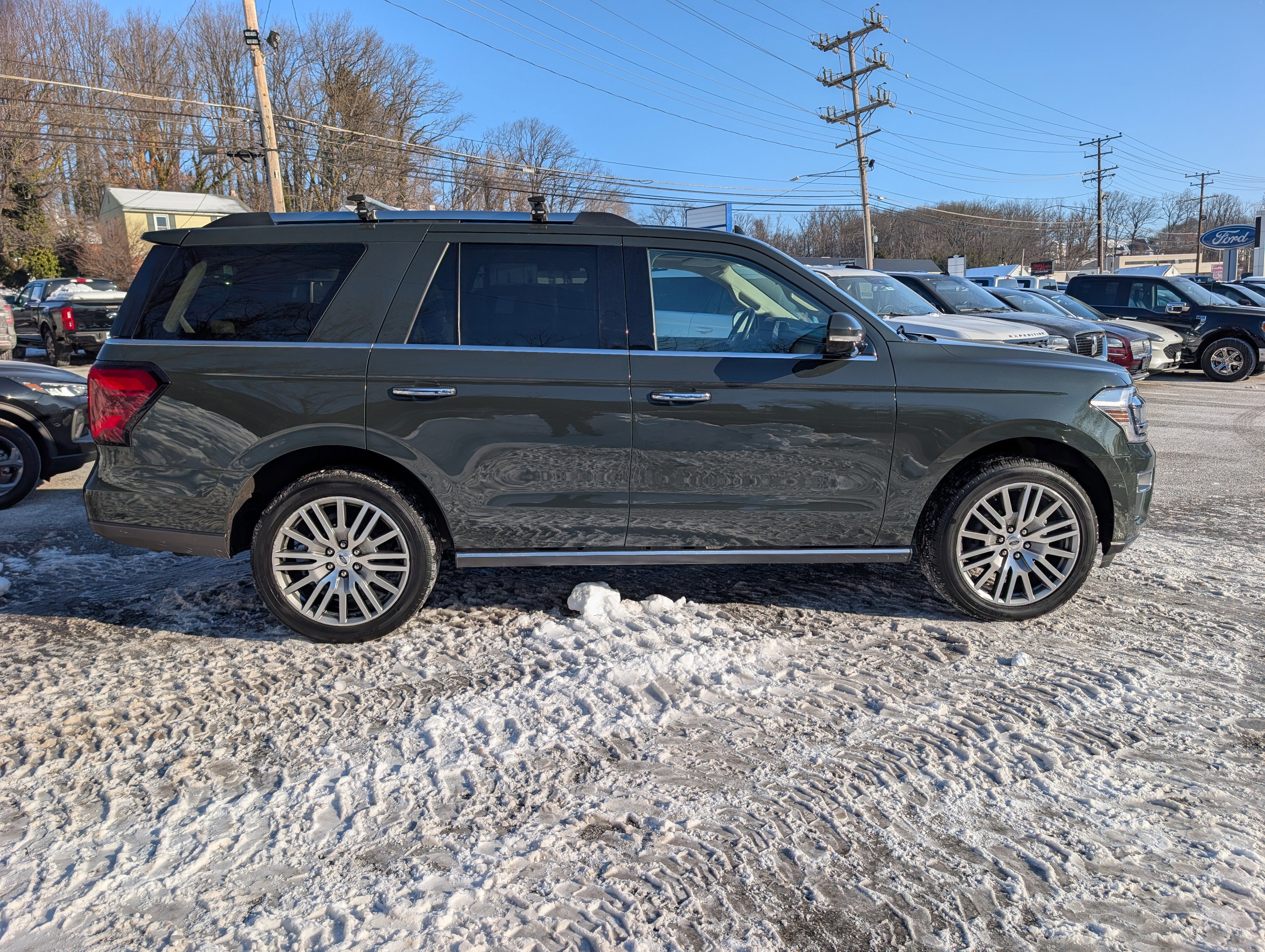 Certified 2022 Ford Expedition Limited image 2