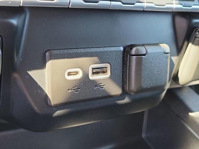 Used 2021 Chevrolet Silverado 1500 LT Trail Boss w/ Convenience Package II image 17