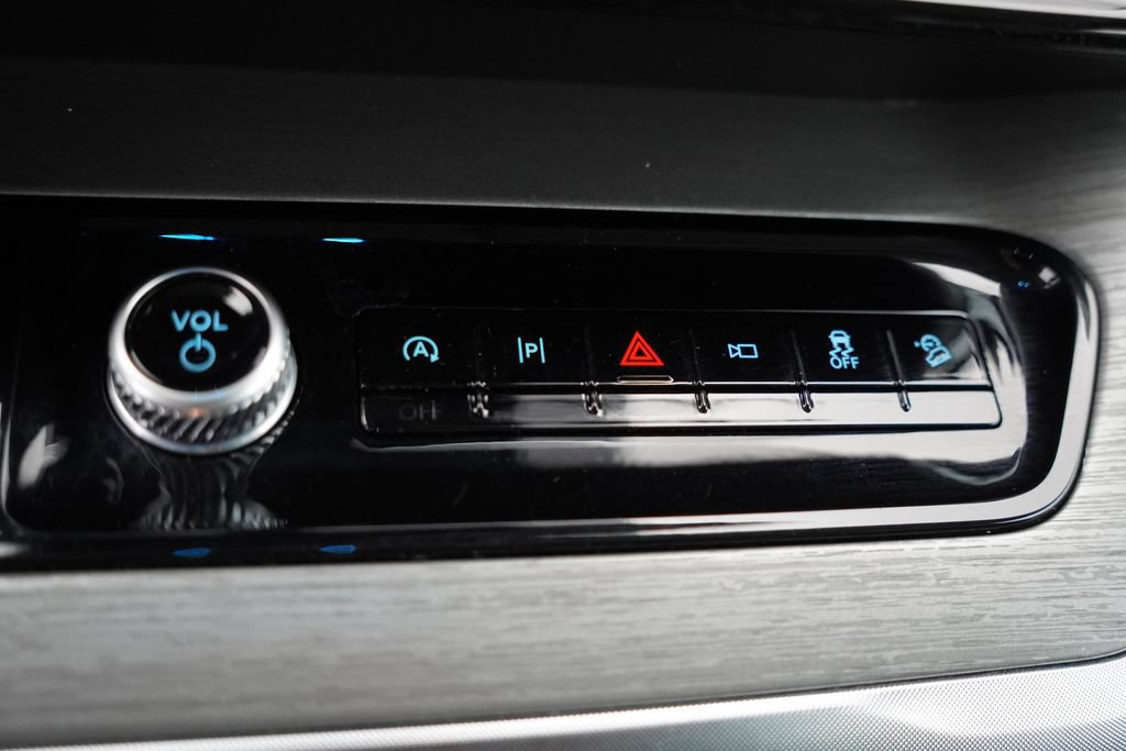 Certified 2025 Ford Expedition Max Platinum AWD/4WD image 34