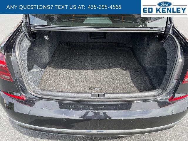 Used 2018 Volkswagen Passat 2.0T SEL Premium FWD image 30