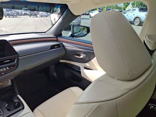 Used 2025 Lexus ES 350 w/ Premium Package FWD image 11
