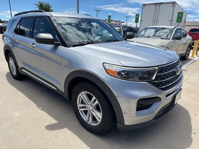 Certified 2020 Ford Explorer XLT RWD image 2
