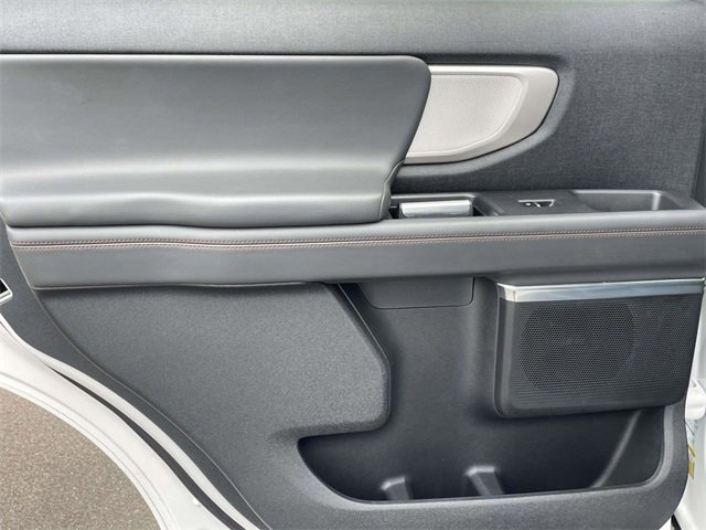 Certified 2025 Ford Expedition Active image 27