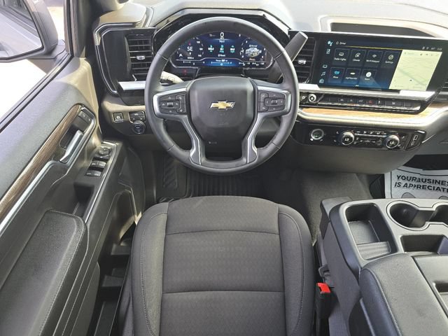 Used 2024 Chevrolet Silverado 1500 LT AWD/4WD image 25