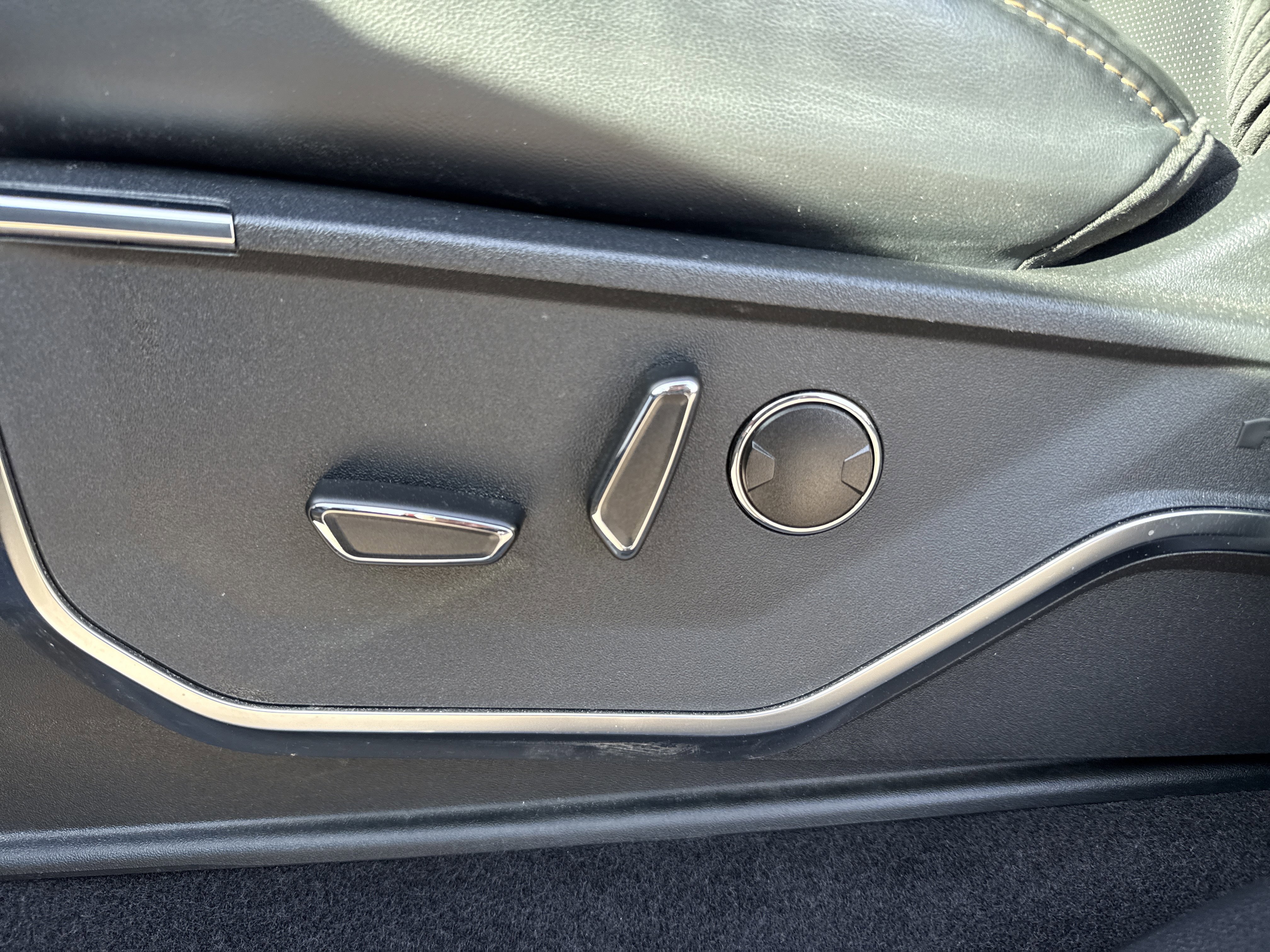 Certified 2023 Ford F150 Raptor w/ Raptor 37 Performance Package image 13