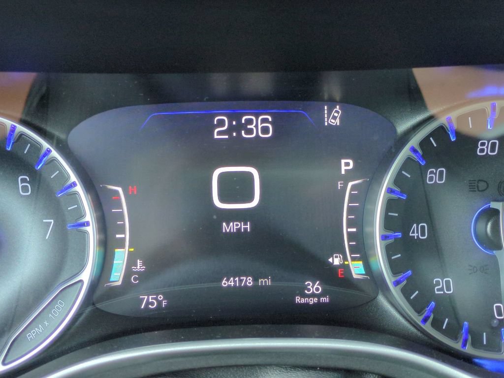 Used 2023 Chrysler Pacifica Touring-L FWD image 30