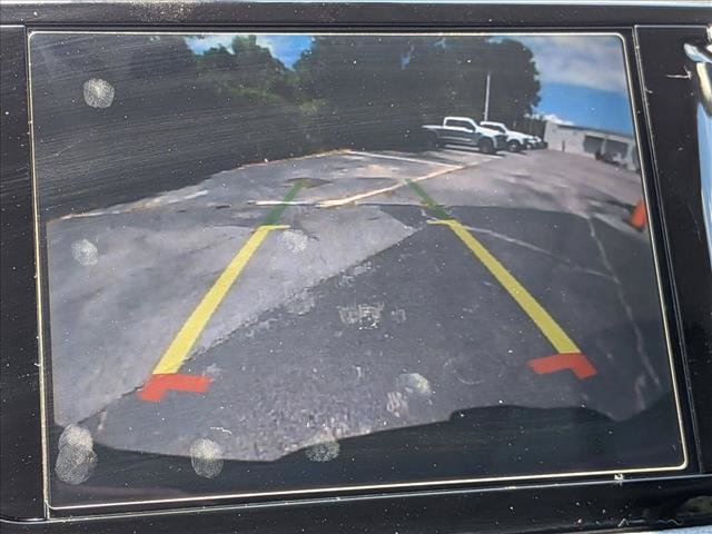 Used 2020 Chrysler Pacifica Limited FWD image 15
