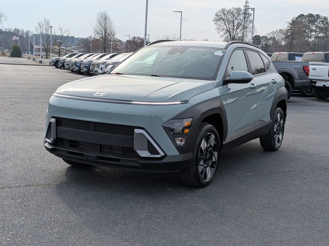 Used 2025 Hyundai Kona SEL image 8