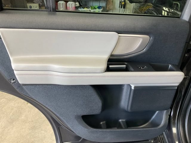 Certified 2025 Ford Expedition Active AWD/4WD image 13