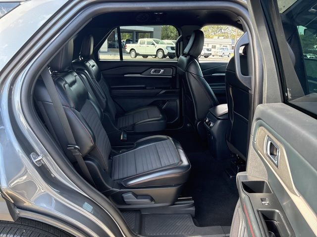Certified 2025 Ford Explorer ST-Line image 24