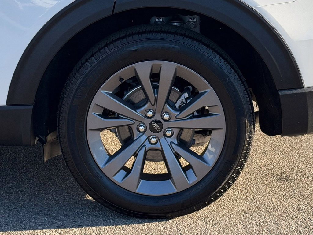 Certified 2023 Ford Explorer XLT w/ Equipment Group 202A RWD image 12