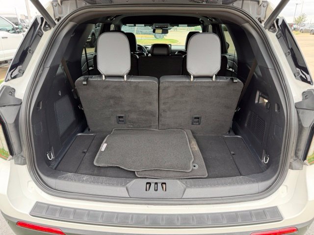 Certified 2025 Ford Explorer ST-Line w/ Premium Package RWD image 10